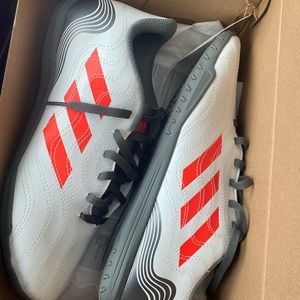 NWT Mens 8.5 indoor soccer shoes